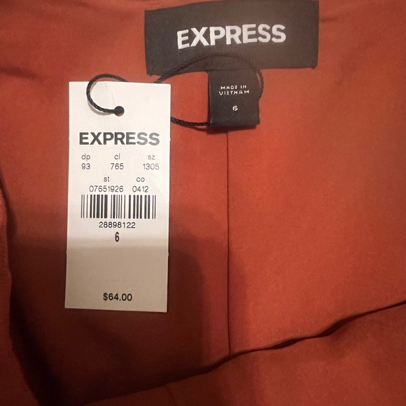 Express Rust Ruffle Skort - Picture 4 of 5